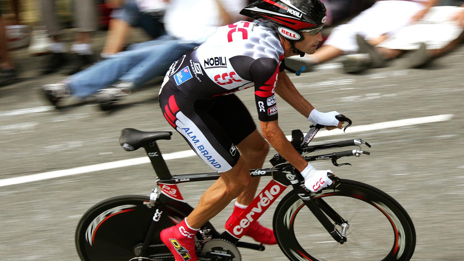 _全民瑜伽月：身心放松新潮流_，全民瑜伽是什么概念